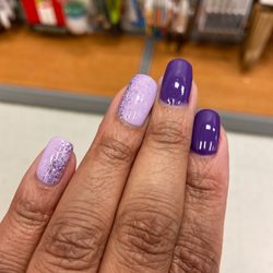 Nail Club - This is not ombré! I never even asked for ombré and they charged as if they did ombré