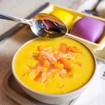 Honeymoon Dessert - Mango Pomelo Sago / IG: Ayenomz - Desserts Near Me - Toronto, Ontario Honeymoon Dessert - Mango Pomelo Sago / IG: Ayenomz - Desserts Near Me - Toronto, Ontario