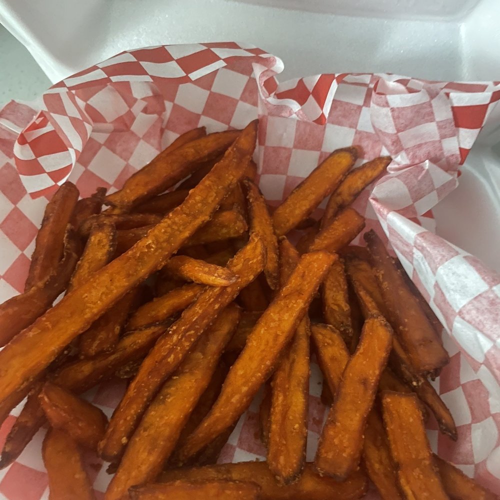 Burger 82 - Sweet potato fries - Burgers Near Me - Allen, Texas