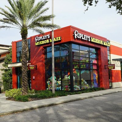 Ripley’s Mirror Maze by null