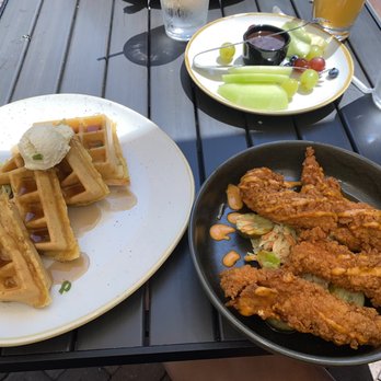 Makers Union - Nashville Hot Chicken Tenders and Warrens Fine Fried Chicken & Waffles - Pubs Near Me - Reston, Virginia Makers Union - Nashville Hot Chicken Tenders and Warrens Fine Fried Chicken & Waffles - Pubs Near Me - Reston, Virginia
