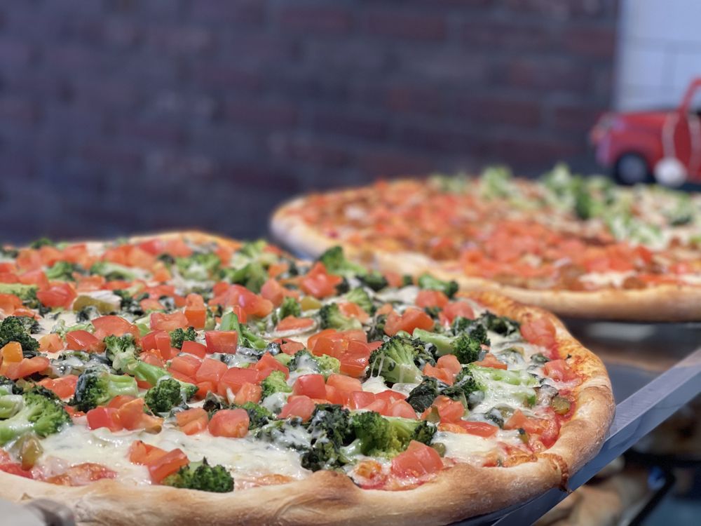JEROME PIZZA Updated July 2025 157 Photos & 87 Reviews 21 Bedford JEROME PIZZA Updated July 2025 157 Photos & 87 Reviews 21 Bedford