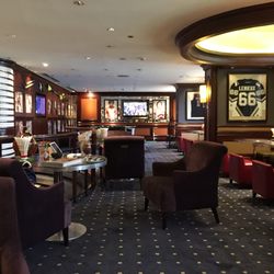 Snaps Sports Bar