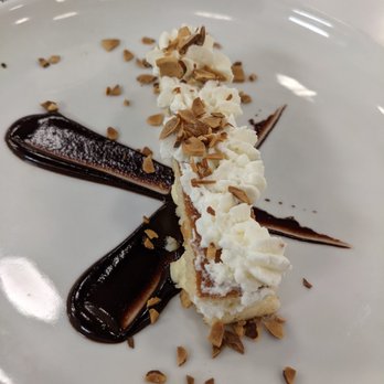 Avenue 27 - Almond pearcake - New American Near Me - Phoenix, Arizona