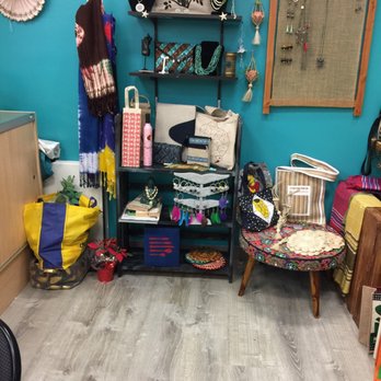 Island and Naturals - Cosmetics & Beauty Supply Near Me - Honolulu, Hawaii Island and Naturals - Cosmetics & Beauty Supply Near Me - Honolulu, Hawaii