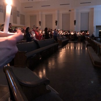 St Marks United Methodist Church - Congregation singing Silent Night by candlelight during the Christmas Eve Service 2019 - Churches Near Me - Murfreesboro, Tennessee St Marks United Methodist Church - Congregation singing Silent Night by candlelight during the Christmas Eve Service 2019 - Churches Near Me - Murfreesboro, Tennessee