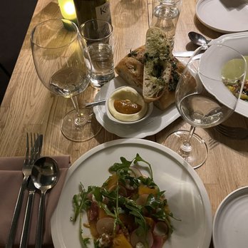 Mama - Beet salad, Focaccia bread - Italian Near Me - Oakland, California