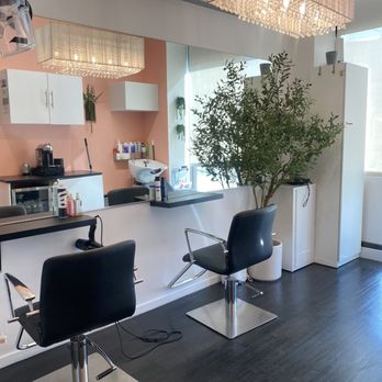 Henley Salon - Henleysalon.com - Hair Stylists Near Me - Beverly Hills, California Henley Salon - Henleysalon.com - Hair Stylists Near Me - Beverly Hills, California