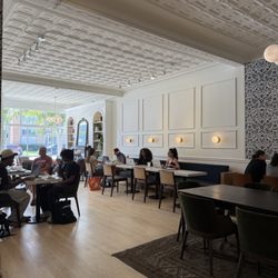 Goodkind Coffee - Interior
