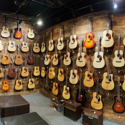 Midlothian Music - Midlothian Music humidified acoustic room. Hundreds of acoustic guitars!