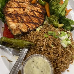 Maxis Seafood and Oyster Bar - Grilled salmon steak