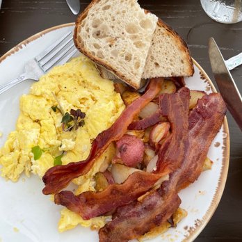 Hatch 44 Cafe - Bacon eggs Tater tots with wheat bread - Cafes Near Me - Metuchen, New Jersey Hatch 44 Cafe - Bacon eggs Tater tots with wheat bread - Cafes Near Me - Metuchen, New Jersey