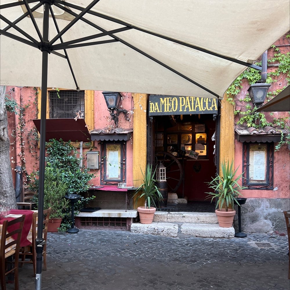 RISTORANTE DA MEO PATACCA Piazza dei Mercanti 30, Roma, Italy