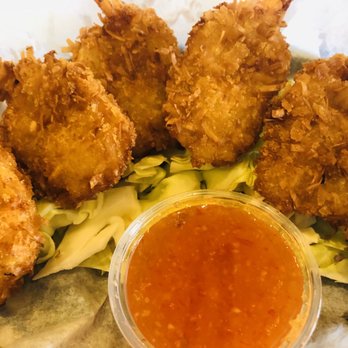 Coconut's Fish Cafe - Kamaole - Can't you just HEAR THE CRUNCH!? - Seafood Near Me - Kihei, Hawaii