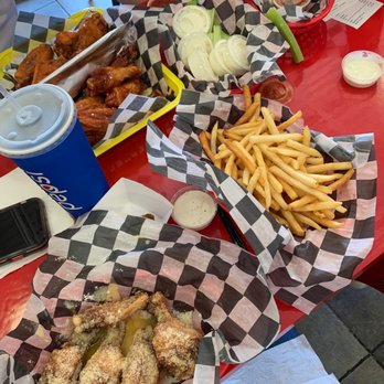 City Grill & Wings - Garlic Parmesan, Buffalo, Strawberry Hot - Chicken Wings Near Me - Concord, North Carolina