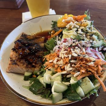 Crooked Hammock Brewery - Chargrilled Salmon Salad - New American Near Me - Lewes, Delaware Crooked Hammock Brewery - Chargrilled Salmon Salad - New American Near Me - Lewes, Delaware