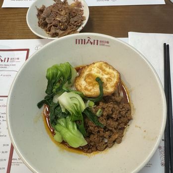 Mian - zajiang noodle and beef in chili sauce. Beef in chili sauce is good! - Noodles Near Me - Milpitas, California Mian - zajiang noodle and beef in chili sauce. Beef in chili sauce is good! - Noodles Near Me - Milpitas, California