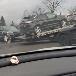 Mel's Auto Services - Driving down off the ramp