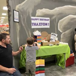 Rick’s Adventure World - Party area
