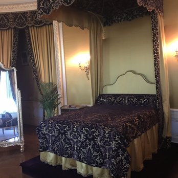 Biltmore Estate - Hotels Near Me - Asheville, North Carolina