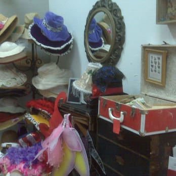 Tea at 1024 - Hats! - Tea Rooms Near Me - Honolulu, Hawaii
