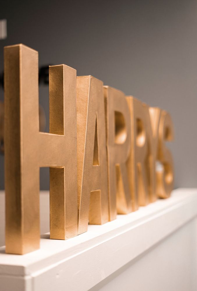Harry’s Logo