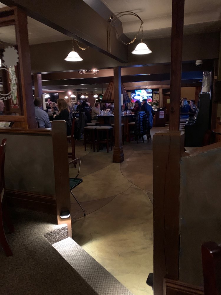 MICHIELS BAR & GRILL 35 Reviews 1100 Appleton Rd, Menasha