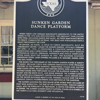 Sunken Gardens - American Near Me - Shiner, Texas