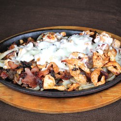 El Roble Mexican Restaurant - Hawaiana fajitas