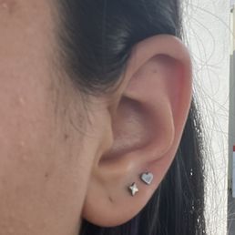 Healed lobe piercings (7 weeks) Healed lobe piercings (7 weeks)