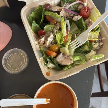 Aloha Salads - Sandwiches Near Me - Honolulu, Hawaii