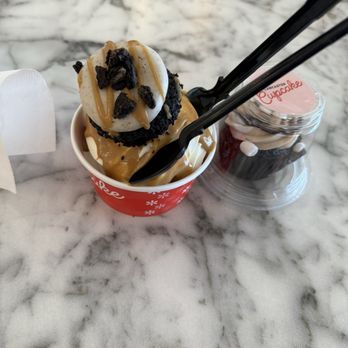 Lancaster Cupcake - Peanut Butter Cupcake and ice cream - Cupcakes Near Me - Lancaster, Pennsylvania Lancaster Cupcake - Peanut Butter Cupcake and ice cream - Cupcakes Near Me - Lancaster, Pennsylvania