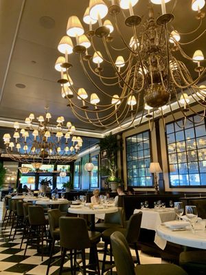 Mon Ami Gabi by null