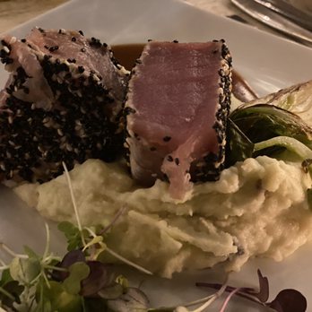 The Pier House - American Near Me - Cape May, New Jersey