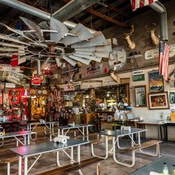 KD's Bar-B-Q