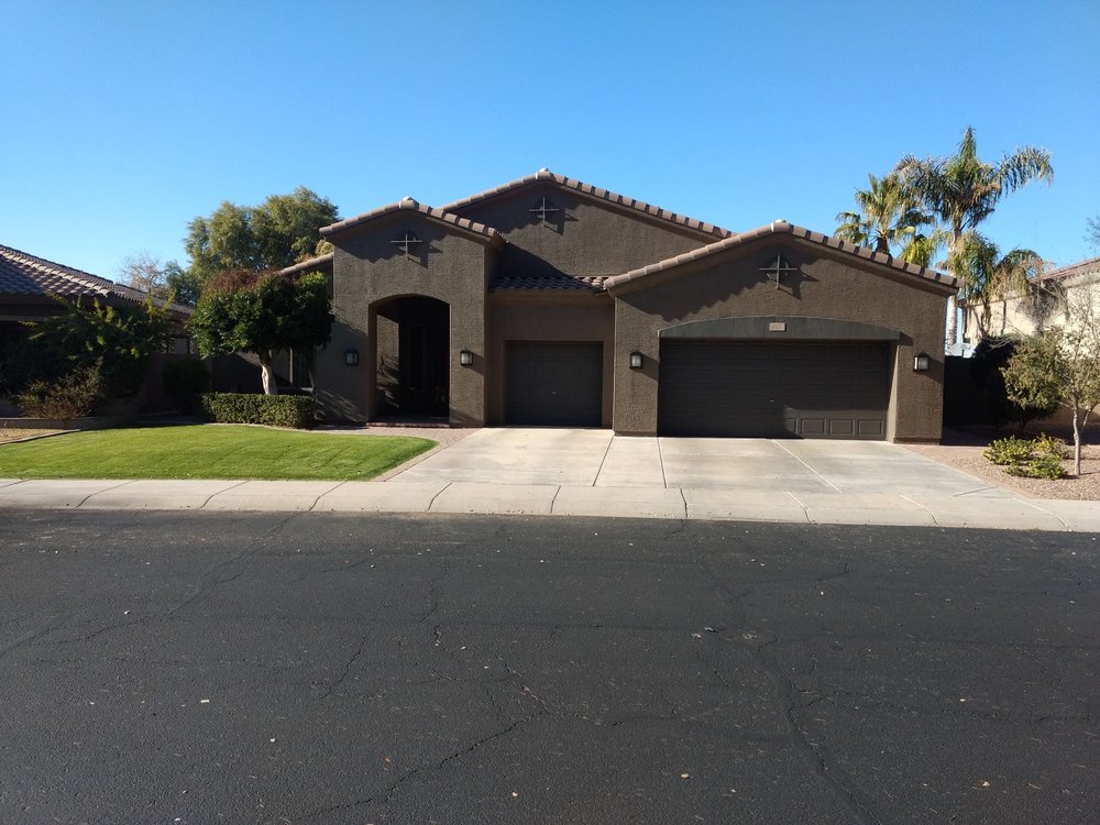 THE PAINT KINGS 20 Photos & 12 Reviews Painters 7400 W Detroit St