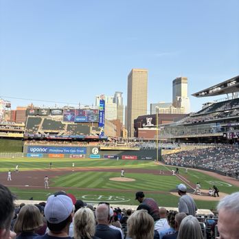 Target Field - Stadiums & Arenas Near Me - Minneapolis, Minnesota