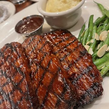 Weber Grill Restaurant - BBQ Meatloaf - Barbeque Near Me - Schaumburg, Illinois
