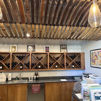 David Coffaro Winery - Tasting room - Wineries Near Me - Geyserville, California