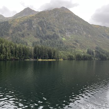 Phillips Cruises & Tours - Boat Tours Near Me - Whittier, Alaska