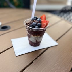 Oakberry Açaí Bowls - Crunch Acai Bowl - Classic Size (12 oz)
