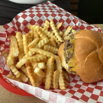 Snack Shack - Hand Out Burger - Diners Near Me - Eugene, Oregon