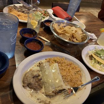 Tello's Mexican Grill - A Little of Everything - Mexican Near Me - Tulsa, Oklahoma