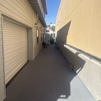 Avila Market - Coffee & Tea Near Me - Avila Beach, California