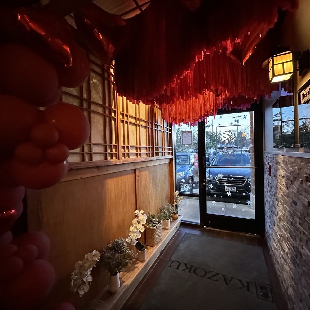 Kazoku - Entrance - Sushi Bars Near Me - Edmonds, Washington