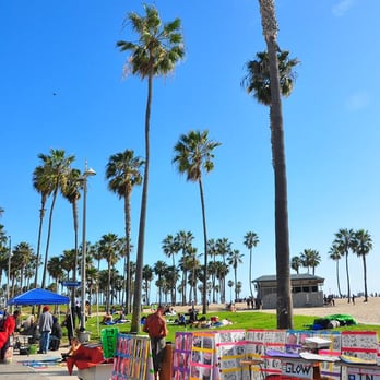 Venice Beach Boardwalk - Beaches Near Me - Venice, California Venice Beach Boardwalk - Beaches Near Me - Venice, California