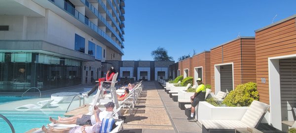 Laguna Pool House & Kitchen by null