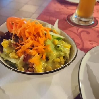 Kaisershaus - Der Salat muß für 5,10€ dazu bestellt werden. Gehōrt nicht mehr zum Gericht. Neue Masche zur Gewinn Optimierung. - German Near Me - Dusseldorf, NW Kaisershaus - Der Salat muß für 5,10€ dazu bestellt werden. Gehōrt nicht mehr zum Gericht. Neue Masche zur Gewinn Optimierung. - German Near Me - Dusseldorf, NW