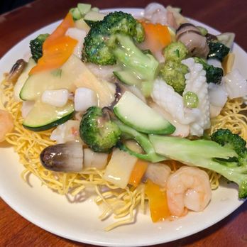 Supreme Restaurant - Seafood Pan Fried Noodles - Shanghainese Near Me - New York, New York Supreme Restaurant - Seafood Pan Fried Noodles - Shanghainese Near Me - New York, New York