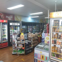IGA X-press - Inside